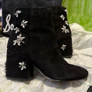 Sam Edelman Taye Black Suede Embellished Crystal Dragonfly Ankle Boots